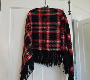 Gorgeous Vintage Plaid Fringe Shawl Cape Poncho One Size S-M